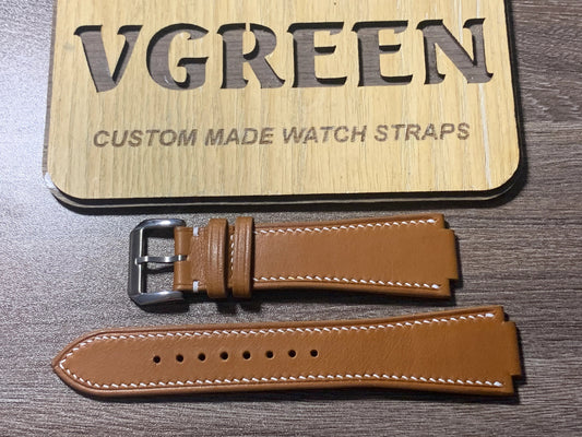 Barenia corner-notched watch strap for a Girard-Perregaux Laureato 42mm, full strap