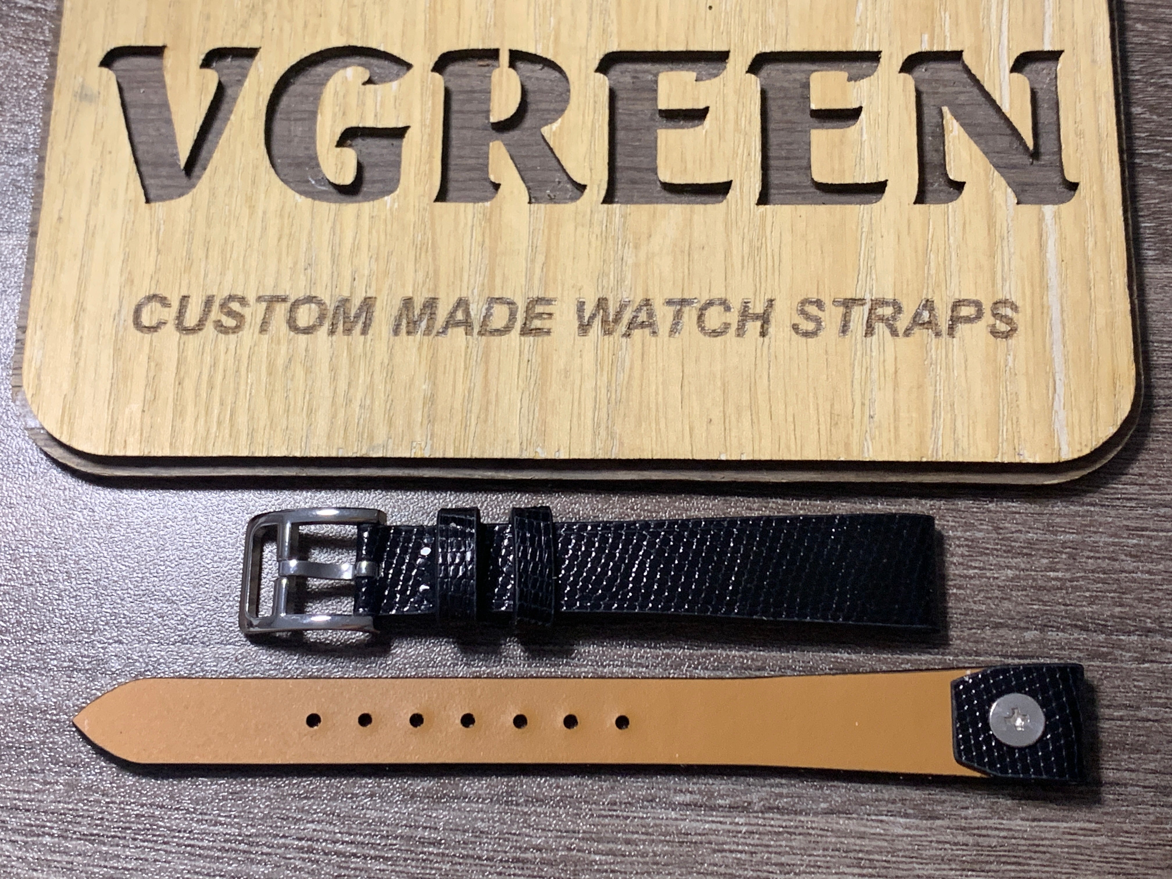 Open-Ended Strap for a Vintage Zenith: 15mm Black Lizard – VGreen