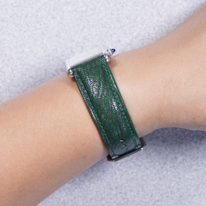 Cartier Tank Must with a basil green Alran Patnat goat leather strap, strap detail on the wrist
