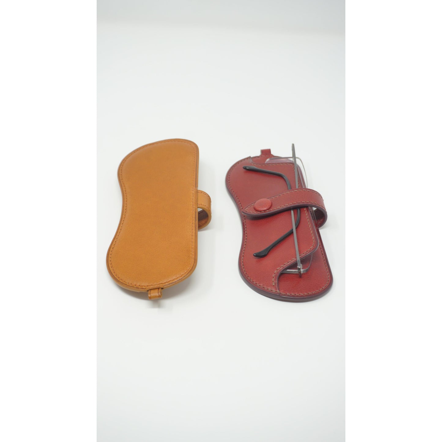 Sunglasses Holder - Vachetta Leather