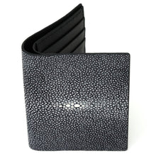 Load image into Gallery viewer, Vertical Stingray Wallet - Black
