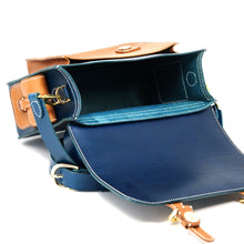 将图片加载到图库查看器，Messenger Bag - Italian Buttero Leather (Blue/Brown)
