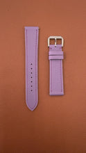 在图库查看器中加载和播放视频，Epsom Leather Watch Strap - Purple
